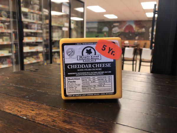 Maple Leaf 5 year cheddar cheese